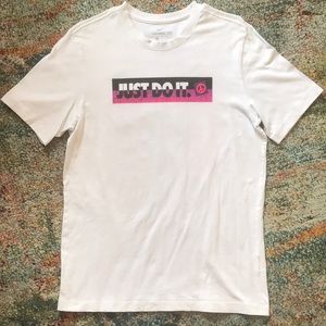 Nike Just Do It Graphic Tee Shirt- Size Medium